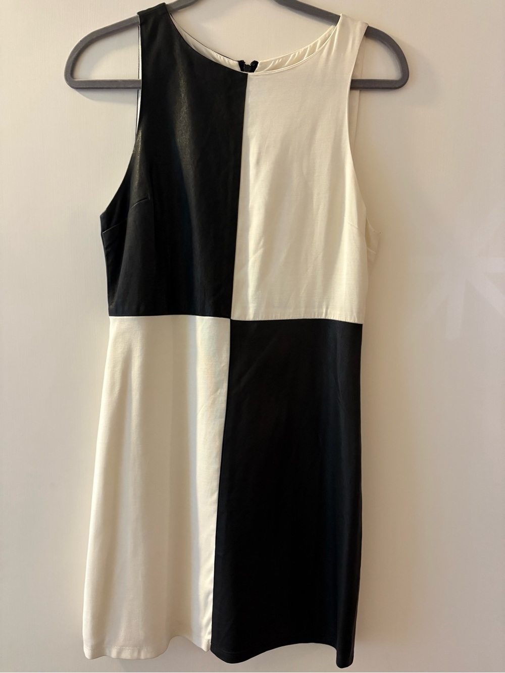 Alice + Olivia Black and White Block Mini Dress